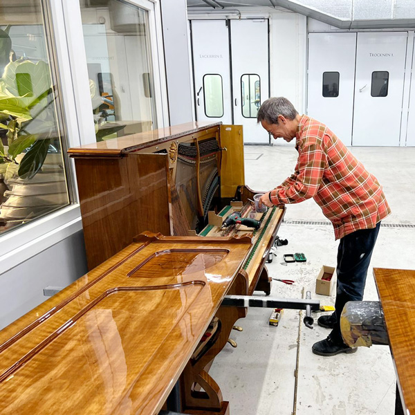 JETZT IN NEUEM GLANZ! 6 GH Klavier02