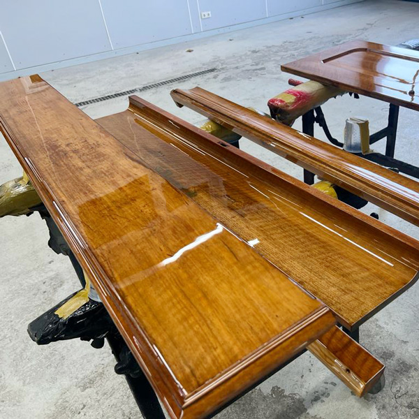 JETZT IN NEUEM GLANZ! 5 GH Klavier03