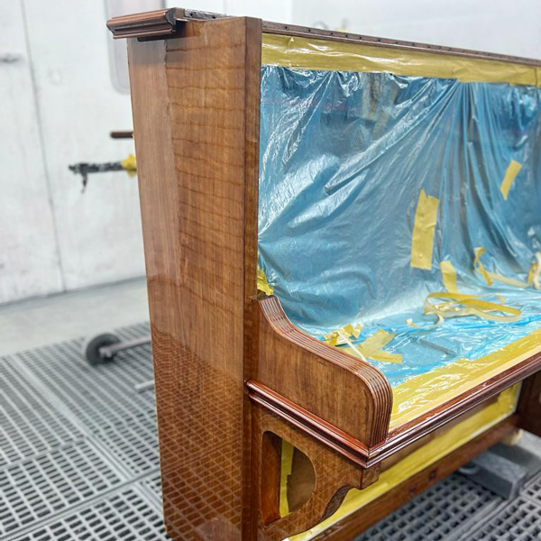 JETZT IN NEUEM GLANZ! 2 GH Klavier07